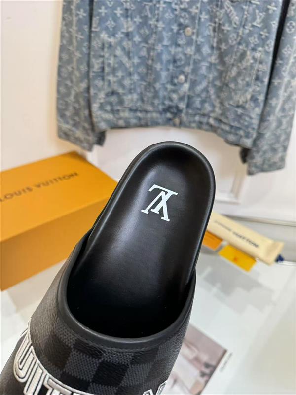 20251128184543567 210